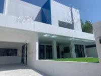 Luxury Modern Pool Villa Houses for rent in Jomtien