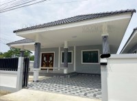 Single house at Soi Chaiyapruek Houses for sale in East Pattaya