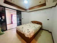 Jomtien Beach Condominium Rimhad ( A3 ) condo for sale in Jomtien