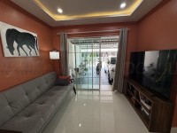 Town house for sale  house for sale in Jomtien